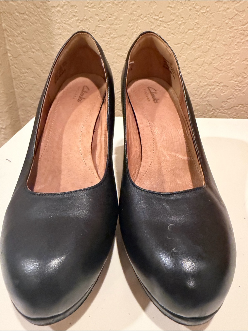 Clarks Black Leather Women's Slip-On Round-Toe Flats
